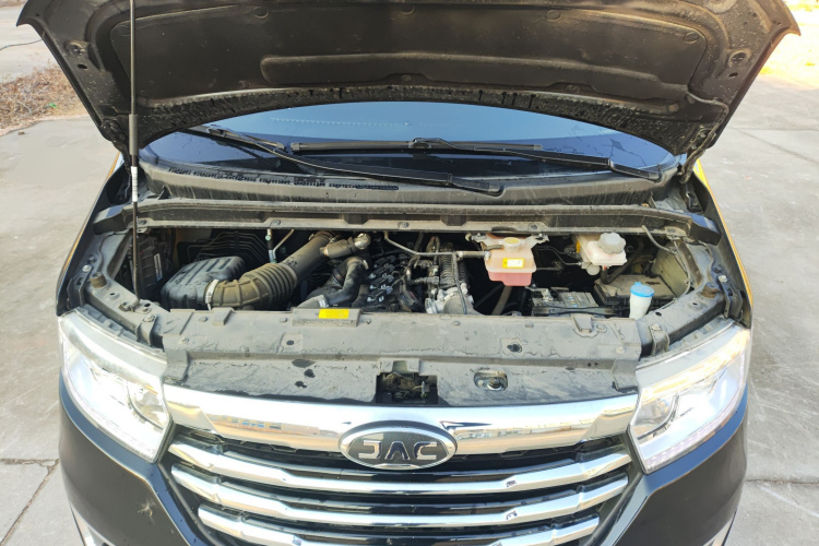 江淮瑞风 瑞风M3 2022款 1.5T 7座标准版机舱底盘24