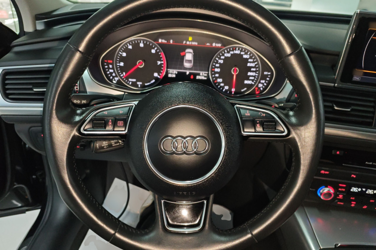 奥迪A6L 2017款 45 TFSI quattro 运动型中控内饰13