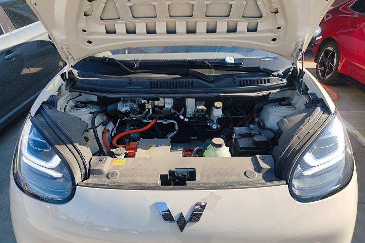 五菱汽车 五菱缤果 2025款 410km 灵犀尊享款机舱底盘24