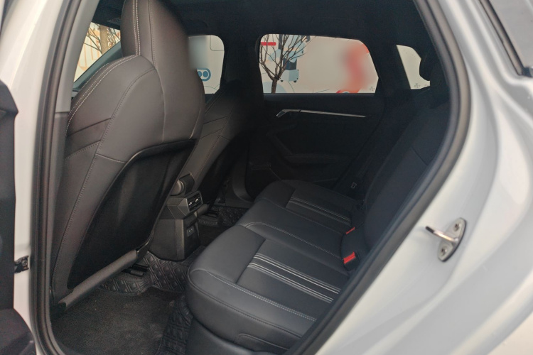奥迪A3 2023款 改款 Sportback 35 TFSI 时尚运动型中控内饰7004
