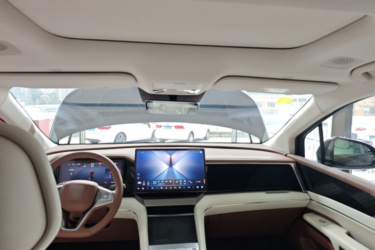 比亚迪 夏 2025款 DM-i 1.5T 180km 卓越型中控内饰22