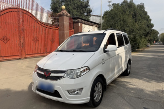 五菱汽车 五菱宏光 2016款 1.5L 改款S舒适型