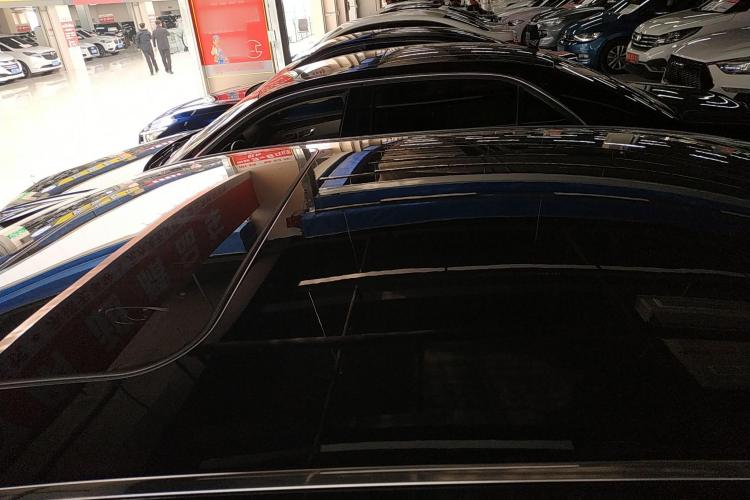 英菲尼迪Q70 2017款 Q70L 2.5L 精英版局部细节57