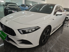 奔驰A级 2022款 改款三 A 200 L 运动轿车时尚型