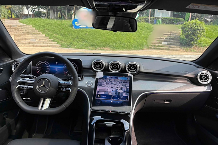 奔驰C级 2025款 C 260 L 运动版中控内饰7001