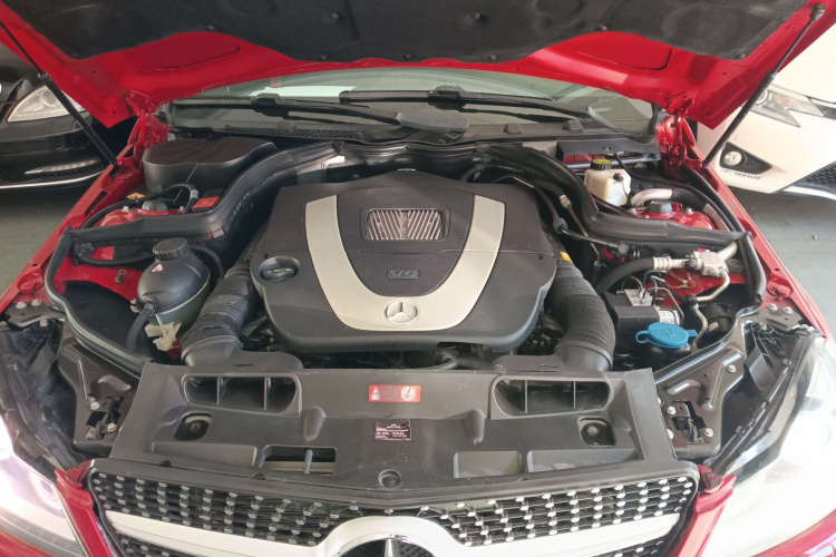 奔驰C级 2013款 C 300 运动型 Grand Edition机舱底盘24