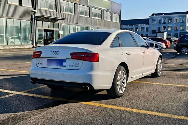 奥迪A6L 2014款 TFSI 舒适型车身外观7