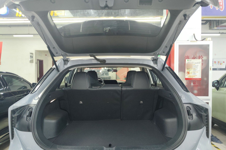 启辰大V 2021款 260T 爱豆版机舱底盘23