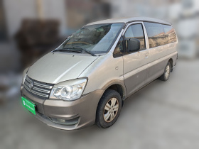 东风风行 菱智 2017款 M3L 2.0L 7座标准型