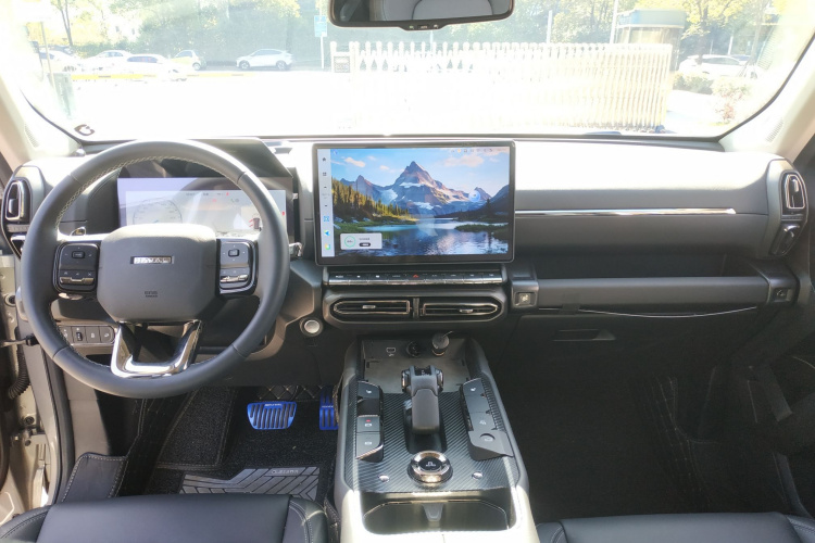 哈弗大狗 PLUS 2023款 1.5T 两驱潮野版Plus中控内饰7004