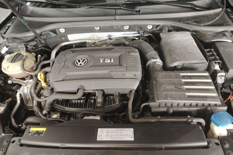 大众 迈腾 2017款 330TSI DSG 豪华型机舱底盘24