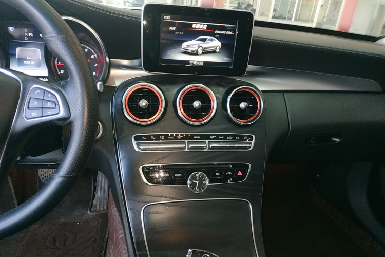 奔驰C级 2016款 C 180 L 运动型局部细节16