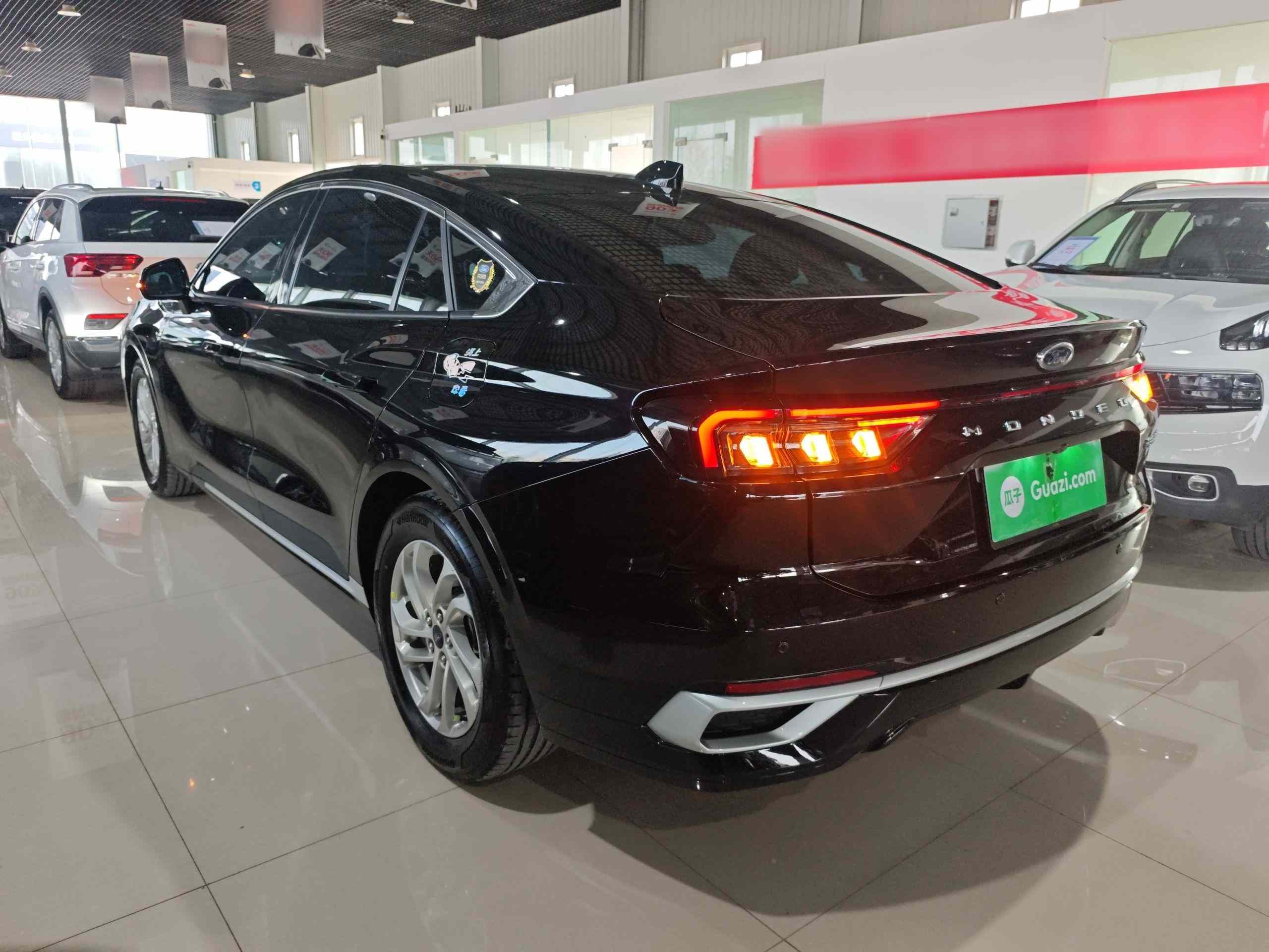 福特 蒙迪欧 2023款 EcoBoost 180 舒雅型(3)