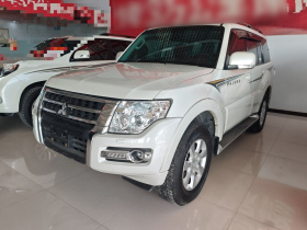 三菱 帕杰罗(进口) 2019款 3.0L 自动标准版