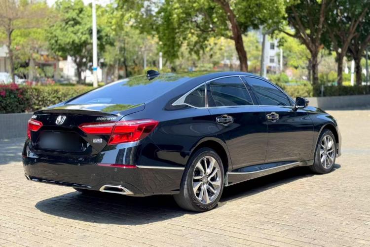 本田 英仕派 2019款 260TURBO 精致版 国VI车身外观7