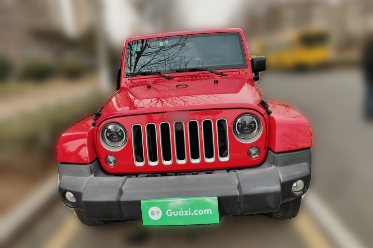 Jeep 牧马人 2017款 3.0L Sahara 四门舒享版车身外观2