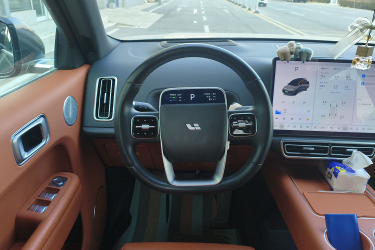 理想汽车 理想L8 2023款 Pro中控内饰13