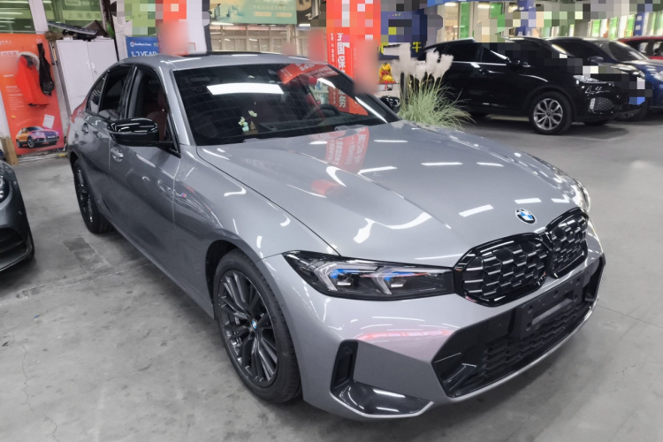 宝马3系 2024款 330i M运动曜夜套装车身外观3