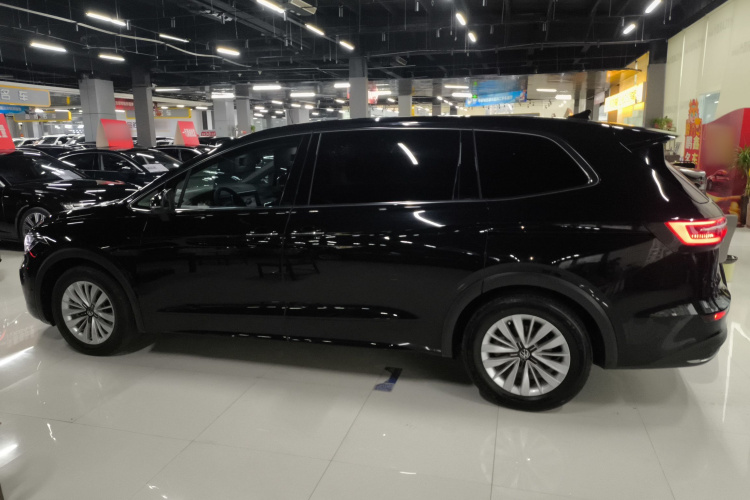 大众 威然 2023款 改款 330TSI 商务版车身外观4