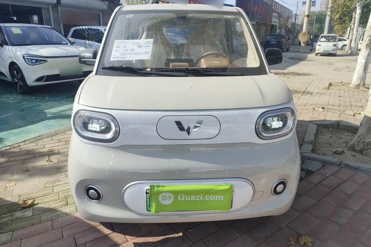 五菱汽车 宏光MINIEV 2024款 第三代 215km 青春版车身外观2