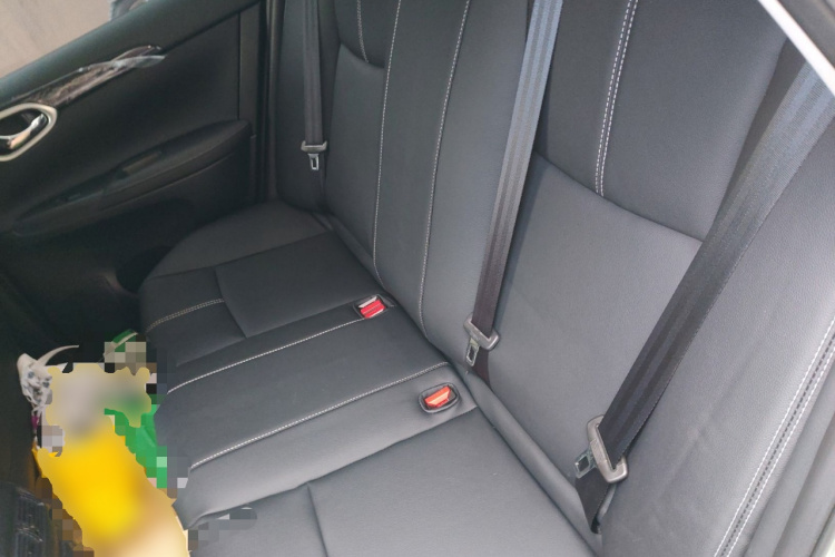 日产 轩逸 2024款 改款二 经典 1.6XL CVT豪华版中控内饰21