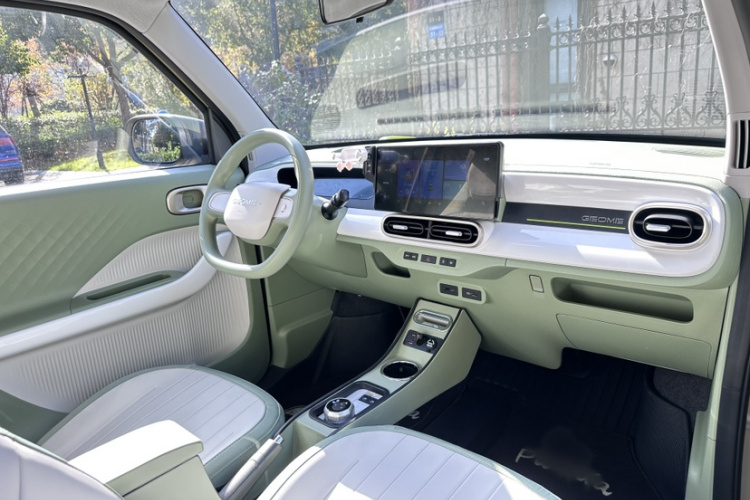 吉利银河 2025款 210km 熊猫骑士局部细节16