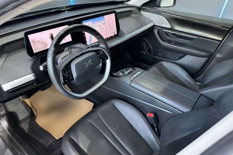 小鹏P7 2020款 670E车身外观6009