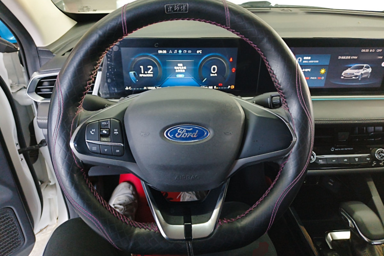 福特 福睿斯 2021款 1.5L 自动钻石版局部细节13