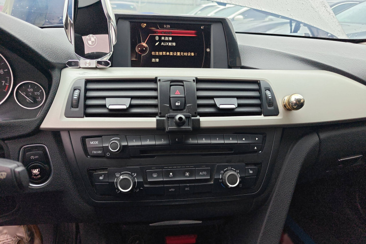 宝马3系 2015款 316Li 时尚型局部细节16