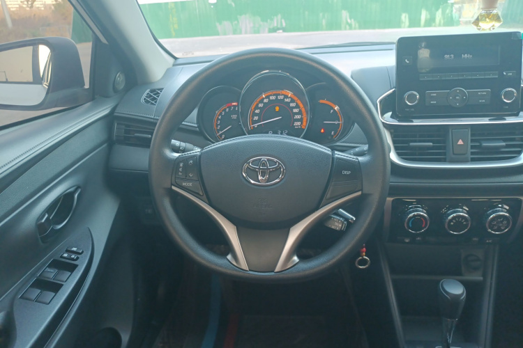 丰田 YARiS L 致炫 2022款 1.5L CVT领先PLUS版中控内饰13