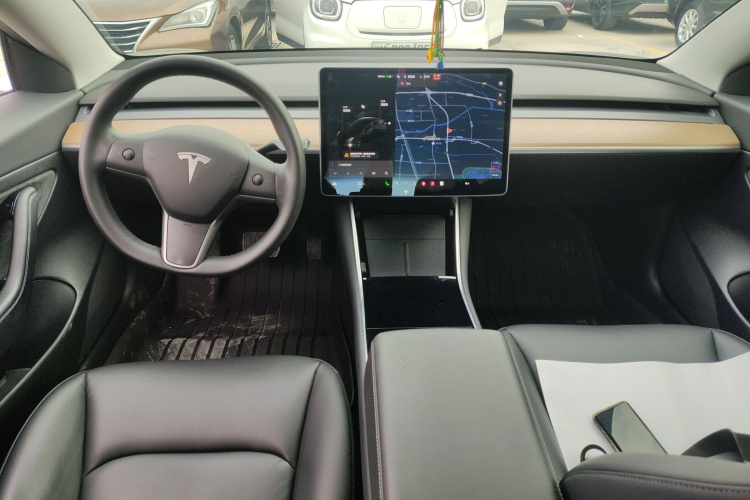 特斯拉 Model 3 2020款 改款 标准续航后驱升级版中控内饰12