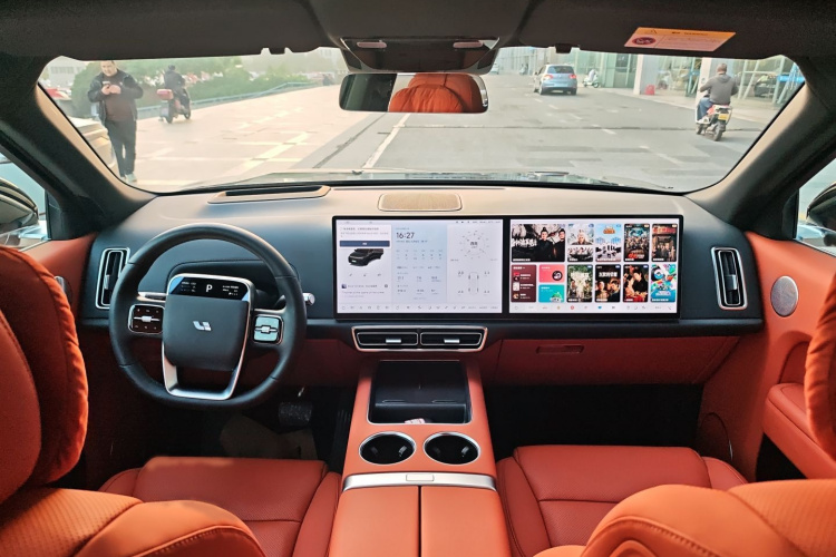 理想汽车 理想L8 2023款 Pro中控内饰7002