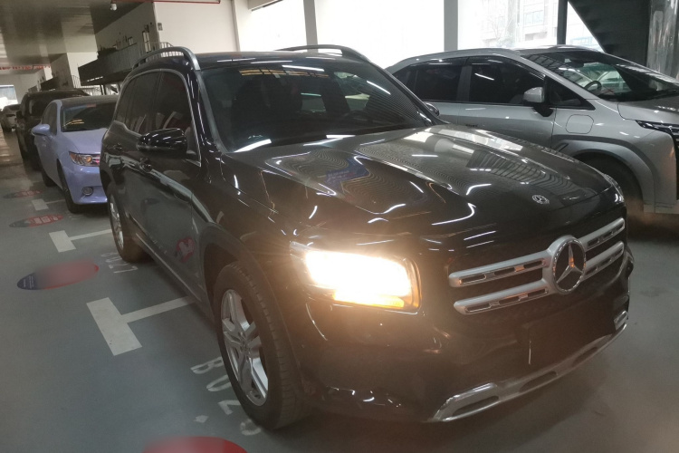 奔驰GLB 2020款 GLB 180 时尚型车身外观6002