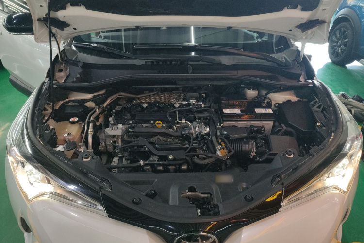 丰田 奕泽IZOA 2018款 2.0L 奕驰版 国V机舱底盘24