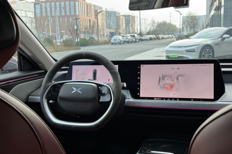 小鹏P7 2022款 480N+中控内饰7008