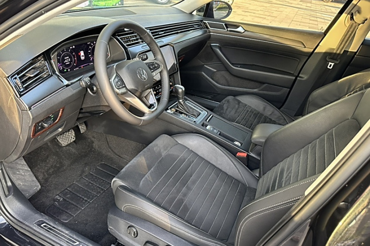 大众 迈腾 2020款 330TSI DSG 豪华型局部细节19