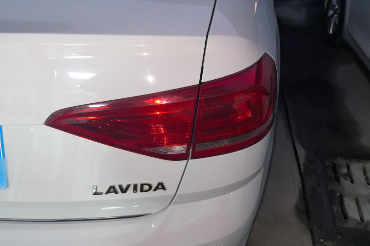 大众 朗逸 2017款 1.6L 自动舒适版车身外观6006