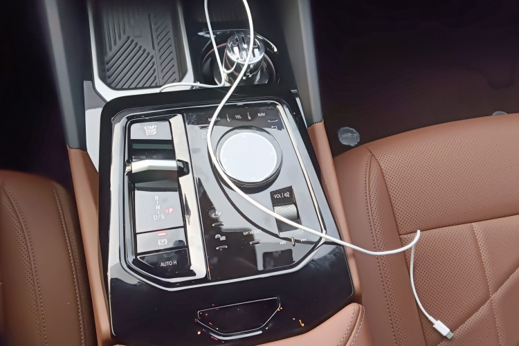 宝马5系 2024款 530Li 领先型 M运动套装局部细节18