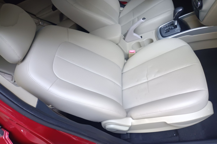 长安 逸动 2014款 1.6L 自动豪华型局部细节41