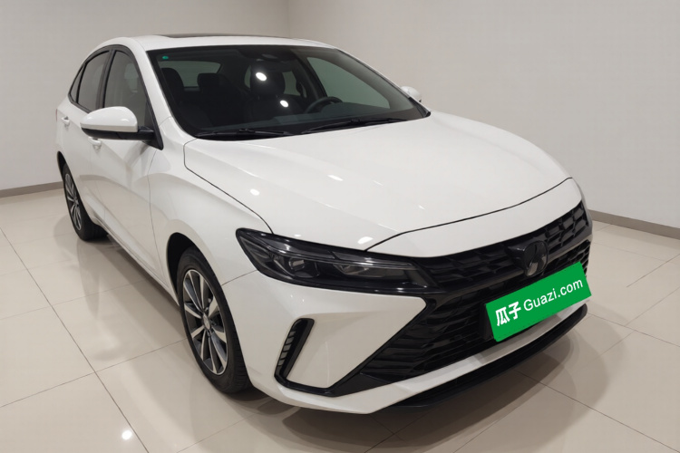 雪佛兰 科鲁泽 2023款 1.5L 双离合悦享版车身外观3