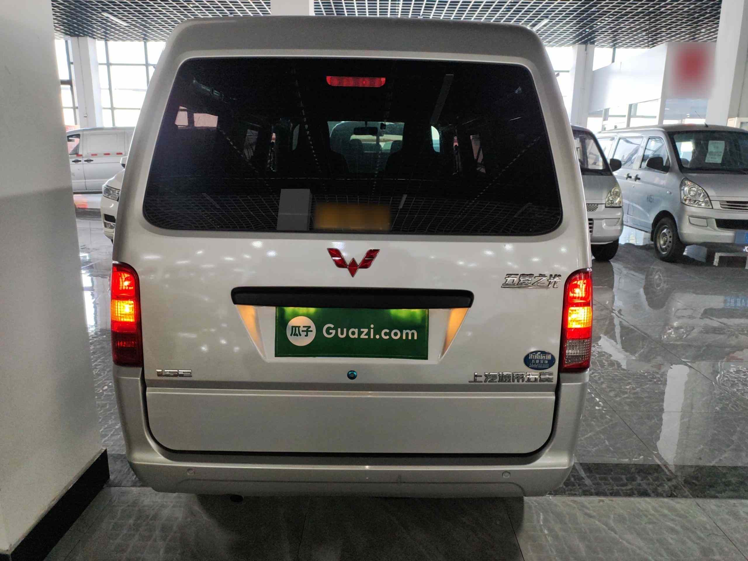五菱汽车 五菱之光 2023款 1.5L 实用型 5/7座(4)