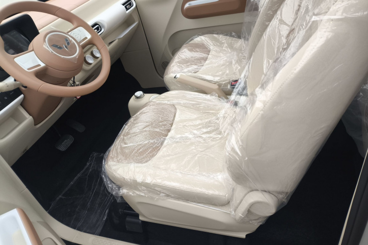 五菱汽车 宏光MINIEV 2024款 第三代 215km 青春版中控内饰19