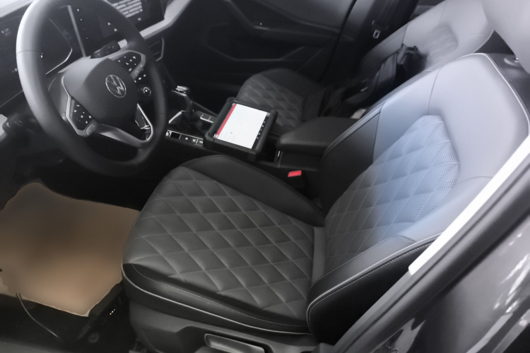 大众 速腾 2023款 300TSI DSG超越版中控内饰19