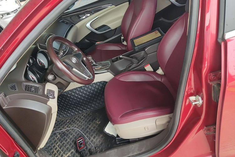 别克 君威 2015款 2.0L 领先时尚型局部细节19