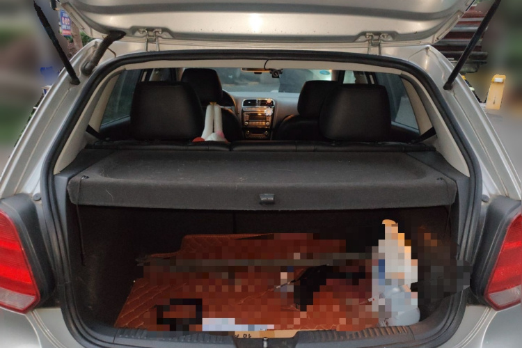 大众 Polo 2011款 1.4L 自动致酷版局部细节23