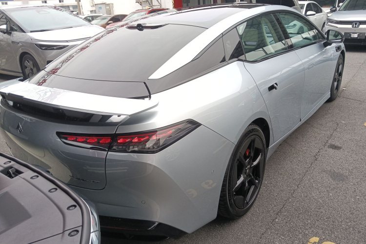 昊铂GT 2023款 710后驱超充Max版车身外观7