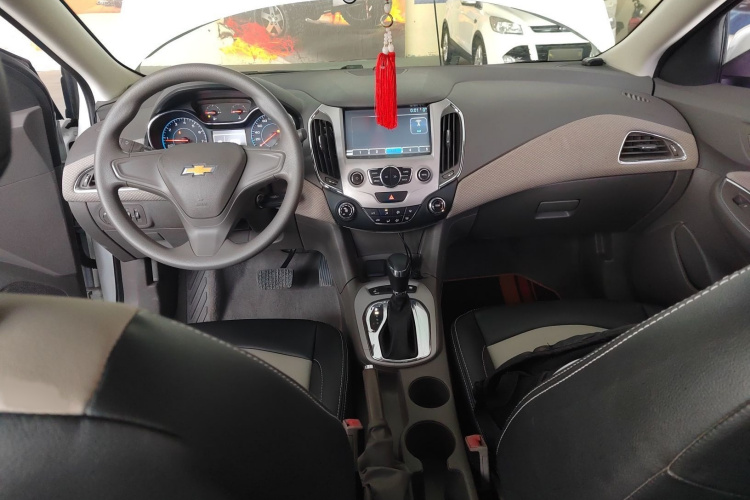 雪佛兰 科鲁兹 2016款 1.5L 自动时尚天窗版中控内饰7002