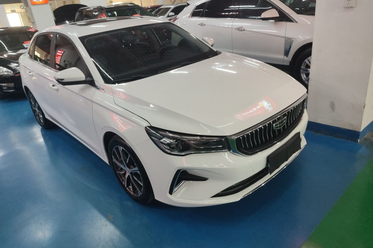 吉利汽车 帝豪 2023款 第4代冠军版 1.5L CVT尊贵型车身外观3