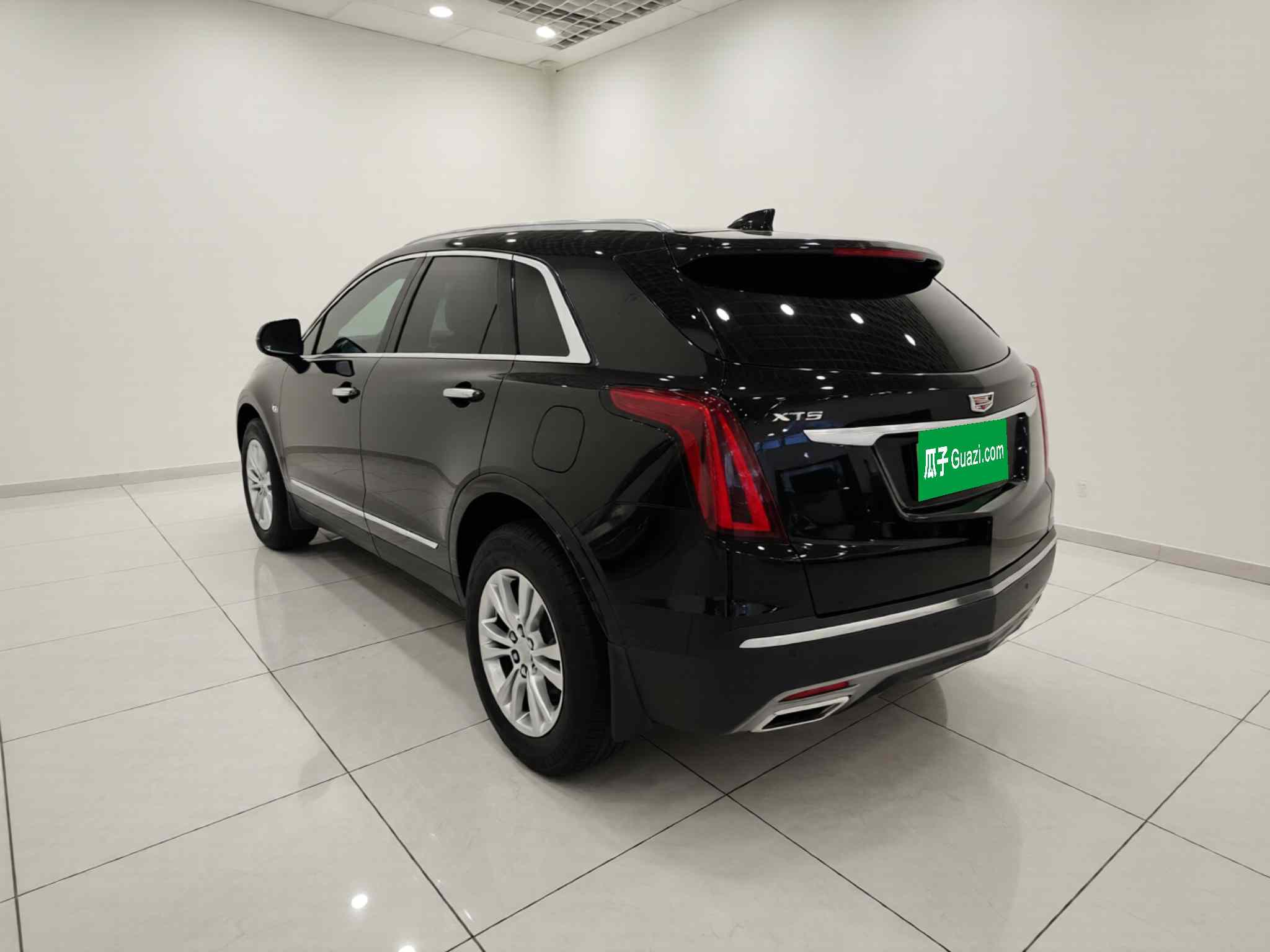 凯迪拉克XT5 2024款 2.0T 两驱风尚型(3)