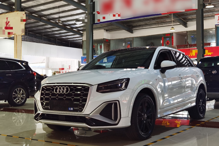 奥迪Q2L 2023款 35TFSI 进取动感型车身外观1